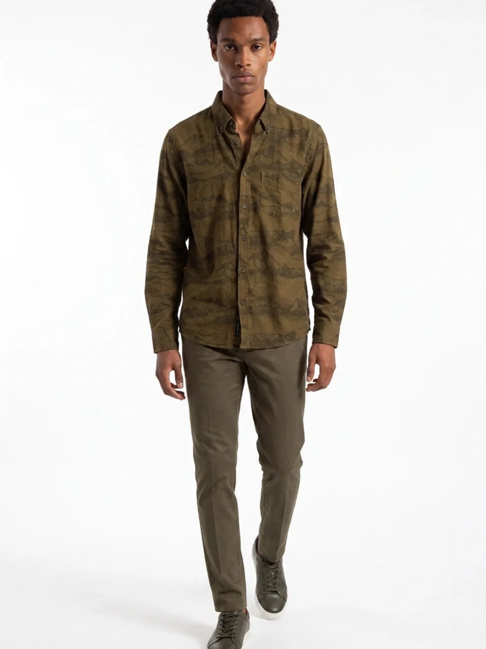 Banana Republic Luxe Flannel Untucked Slim Fit Camo Button up Men's M Shirt